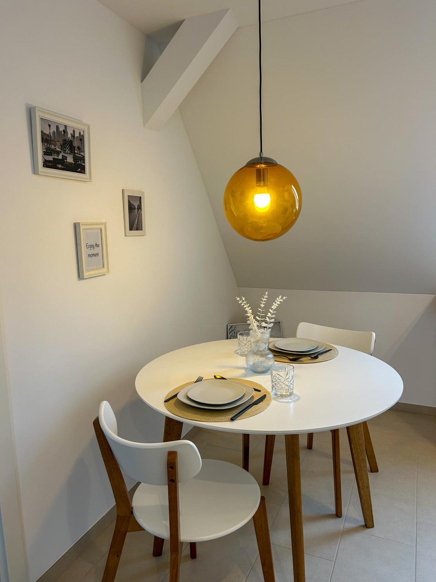 Ferienwohnung As 5 One & Two Bamberg - Modern In Ruhiger Lager Mit Balkon Hallstadt Extérieur photo